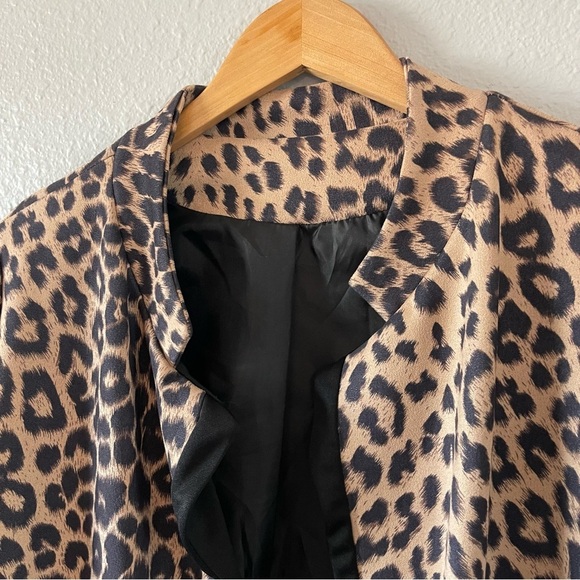 Women's Brown Leopard Print Open Front Blazer Jacket Size Medium - Picture 2 of 5